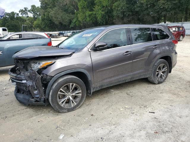 VIN 5TDZARFH9KS060123 2019 Toyota Highlander, LE no.1