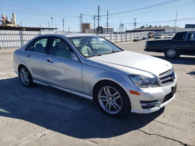 VIN WDDGF4HB4ER303897 2014 Mercedes-Benz C-Class, 250 no.4