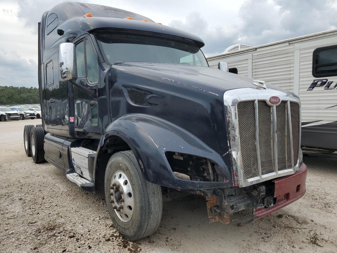 Peterbilt 587 2012 