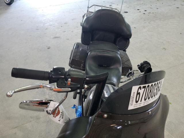 2011 HARLEY-DAVIDSON FLHTK - 1HD1KEM15BB654898