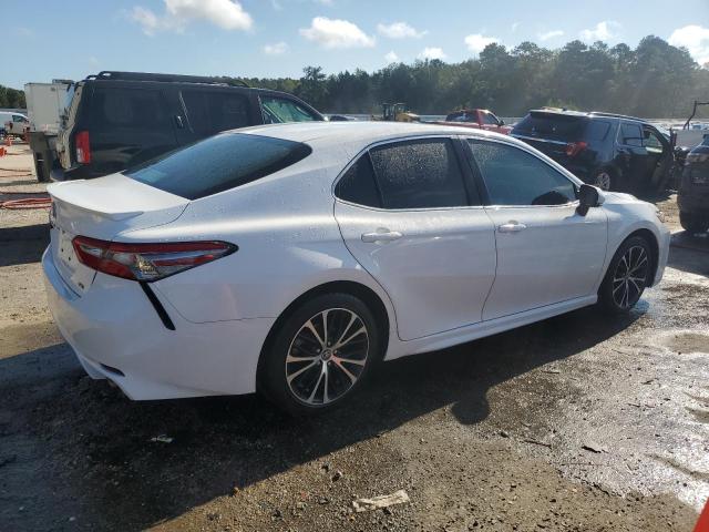 2018 TOYOTA CAMRY L - 4T1B11HK7JU594660