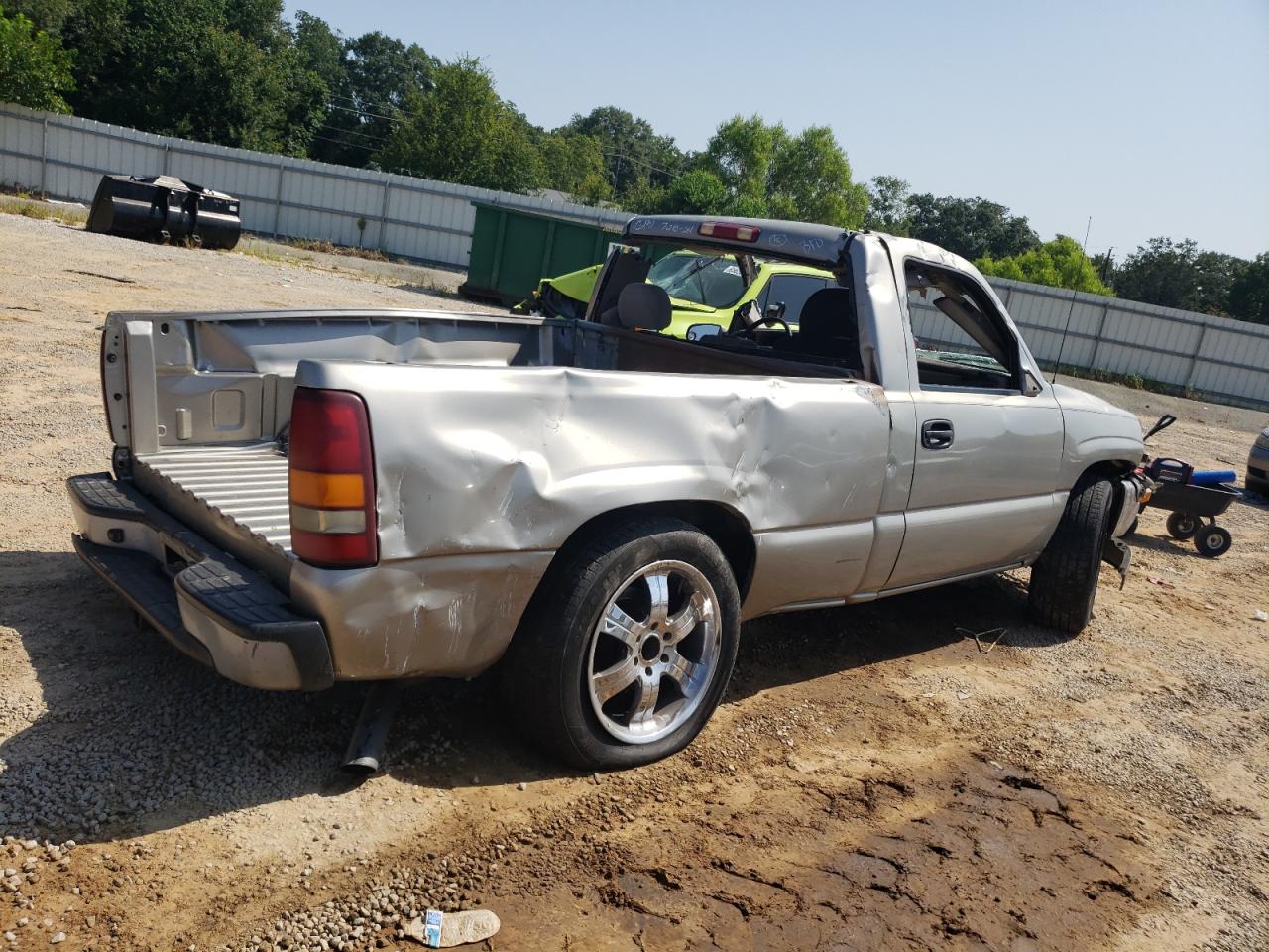 Lot #2811770102 2002 GMC NEW SIERRA