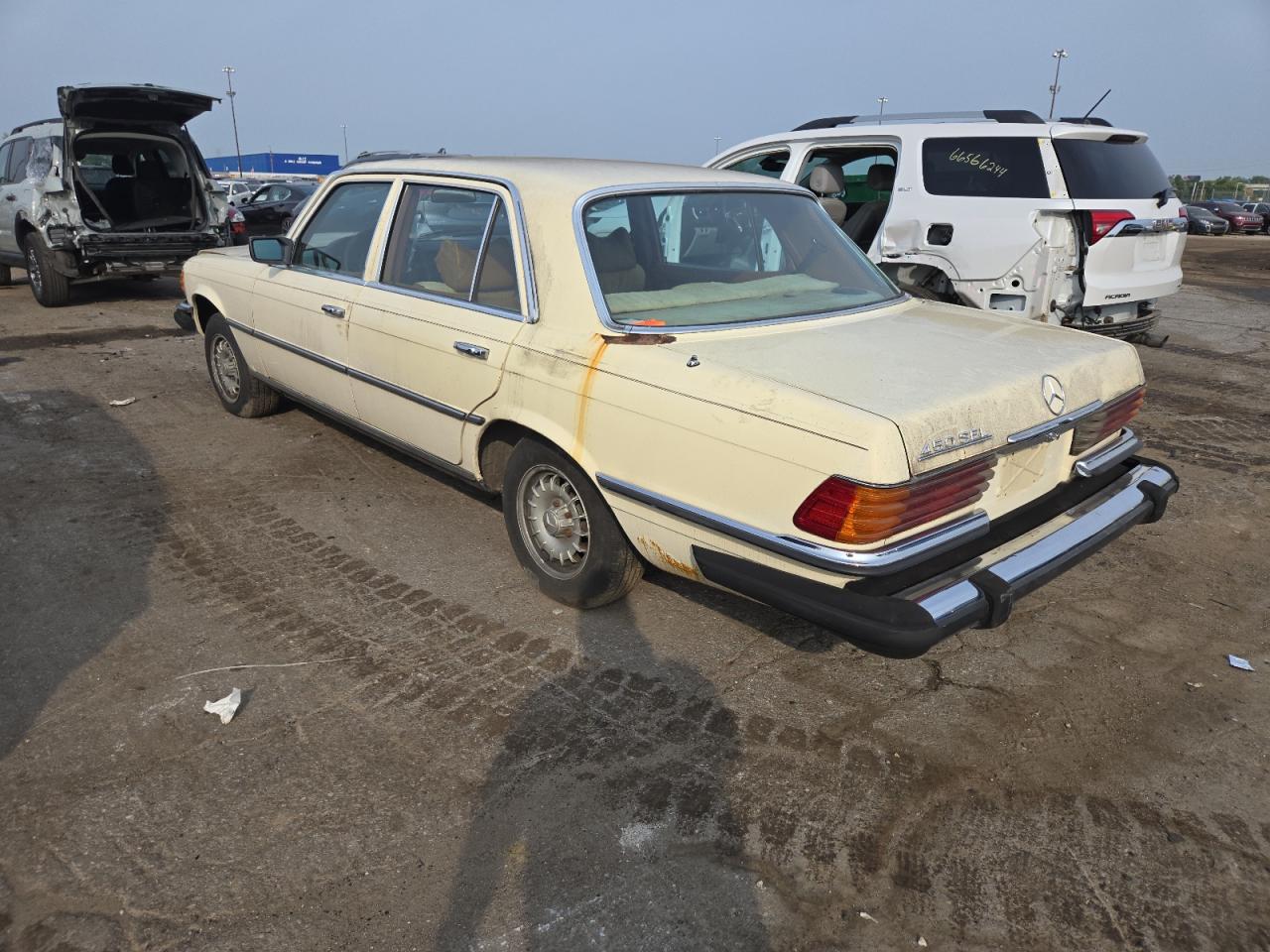 MERCEDES-BENZ 450 SEL 1977 beige   11603312061892 photo #3