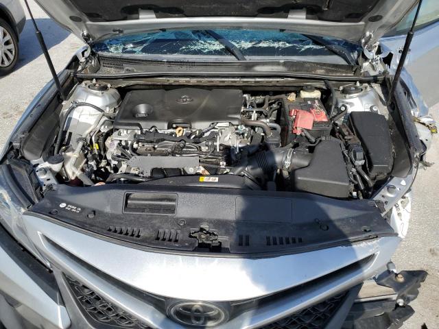 VIN 4T1B11HK5JU026116 2018 Toyota Camry, L no.11