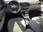 HYUNDAI ELANTRA SE photo