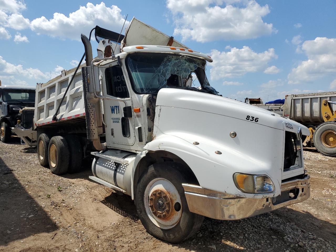 International 9400i 2001 