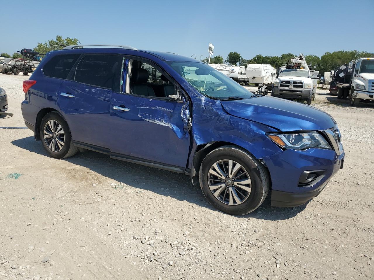 Lot #2824422428 2017 NISSAN PATHFINDER