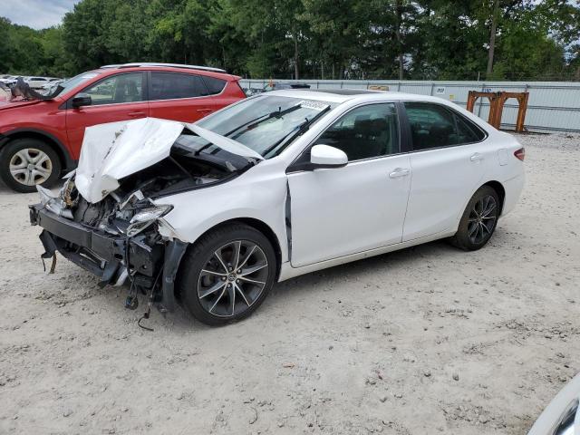 VIN 4T1BF1FK9FU944771 2015 Toyota Camry, LE no.1