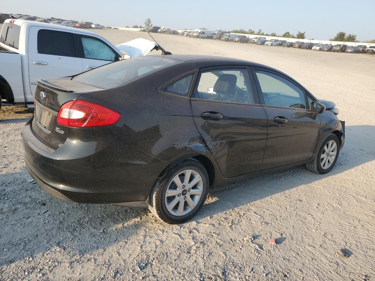 Lot #2853389573 2012 FORD FIESTA SE