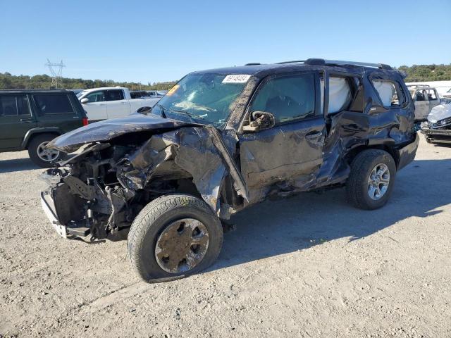 2019 TOYOTA 4RUNNER SR - JTEBU5JR8K5675412