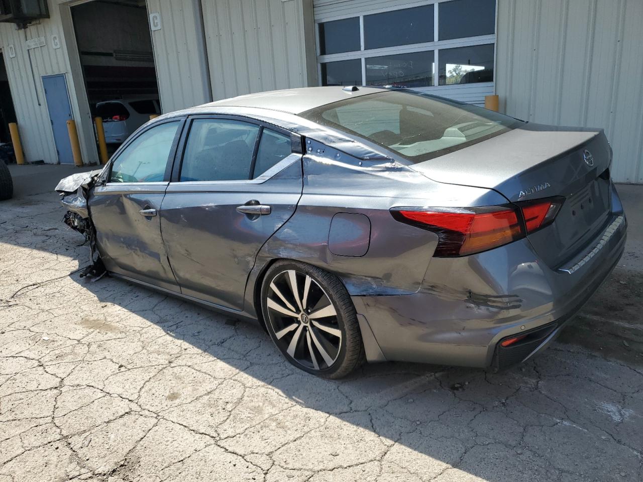 Lot #2869845713 2020 NISSAN ALTIMA SR