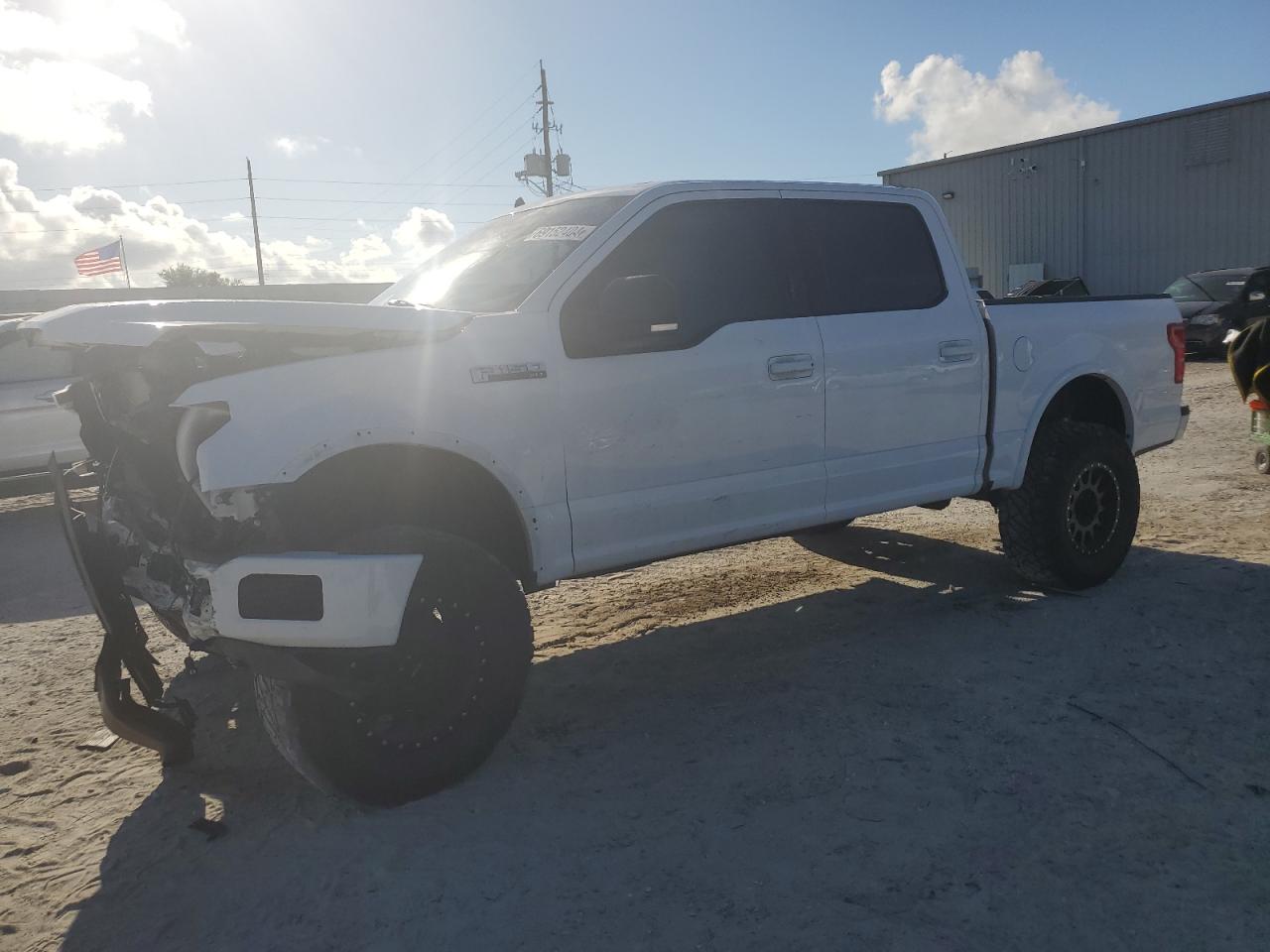 FORD F-150 SUPERCREW