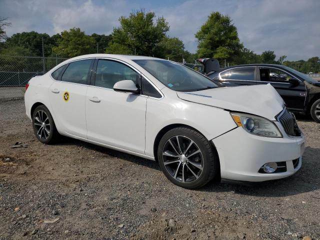 VIN 1G4PW5SK2G4128019 2016 Buick Verano, Sport Touring no.4