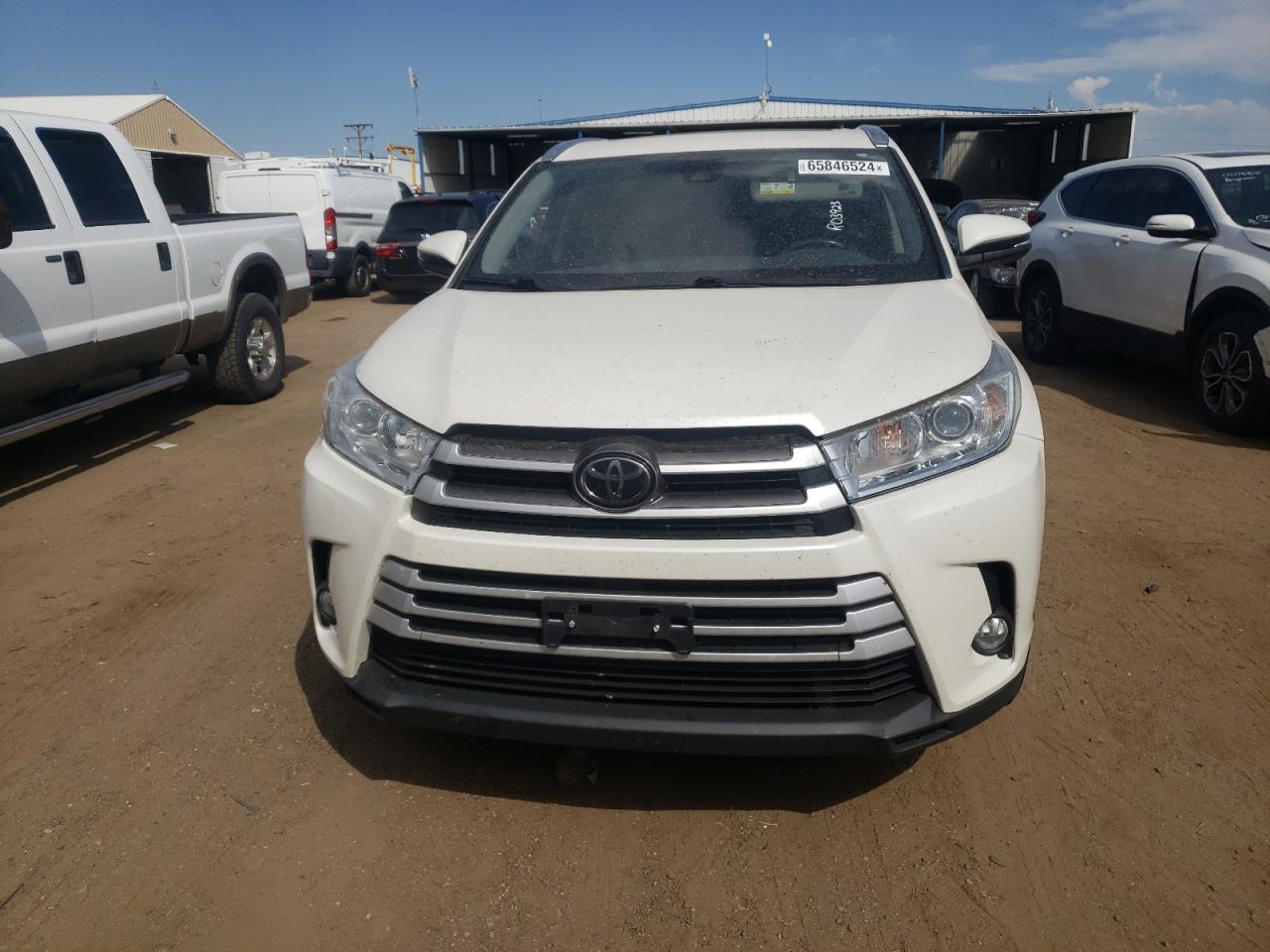 Lot #2826364104 2018 TOYOTA HIGHLANDER