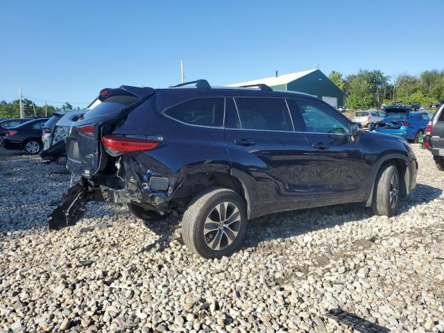 VIN 5TDHZRBH6NS222627 2022 Toyota Highlander, Xle no.3