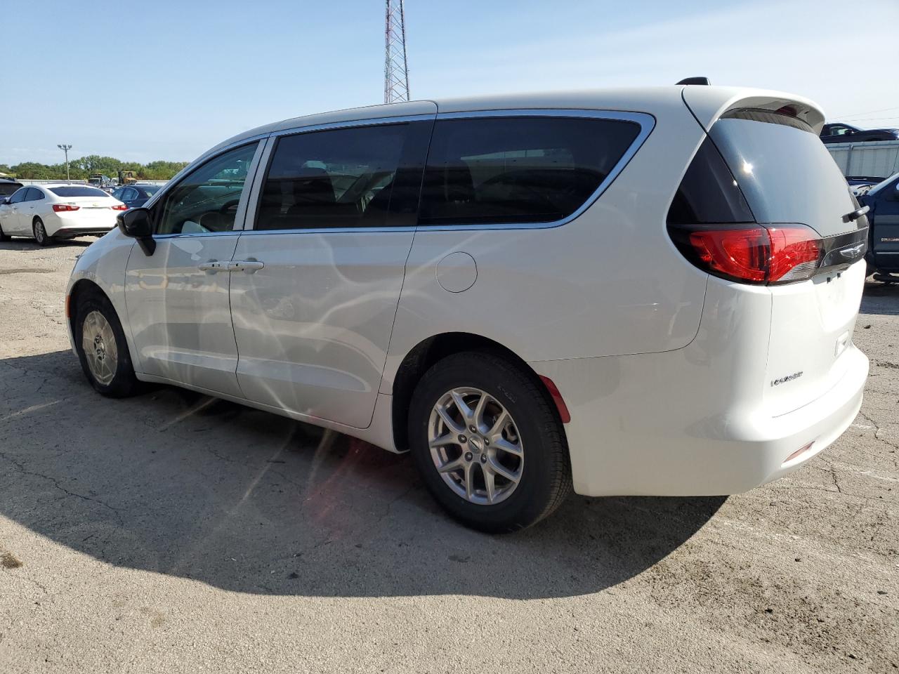 Lot #2938222491 2024 CHRYSLER VOYAGER LX