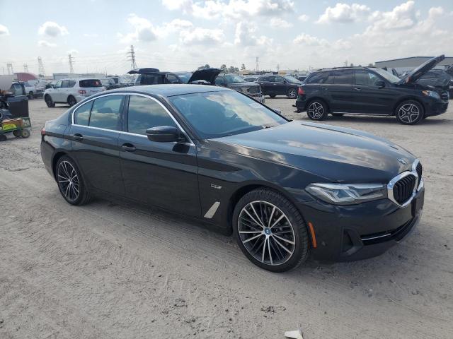 VIN WBA33AG0XPCN77219 2023 BMW 5 Series, 530XE no.4