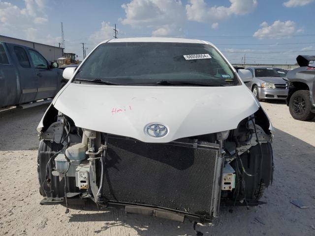 2017 TOYOTA SIENNA SE 5TDXZ3DCXHS863004