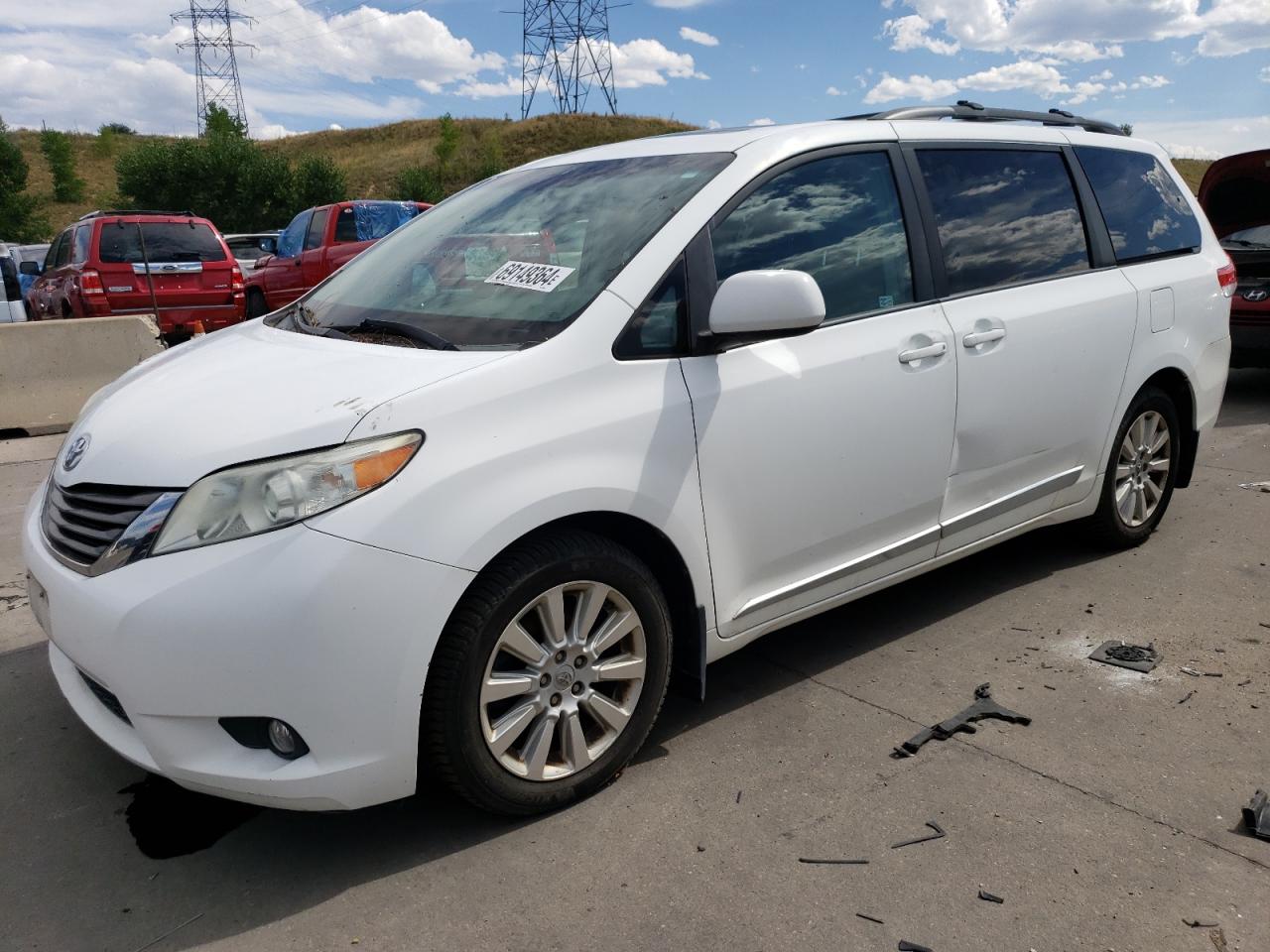 Toyota Sienna 2011 Q grade