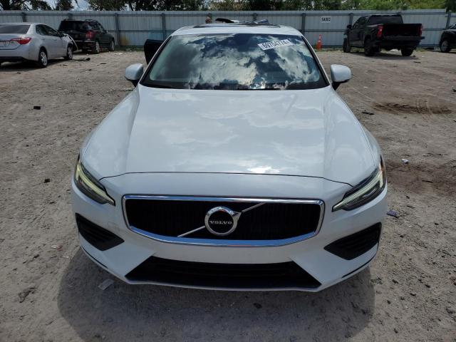 VIN 7JR102FK3KG010011 2019 Volvo S60, T5 Momentum no.5