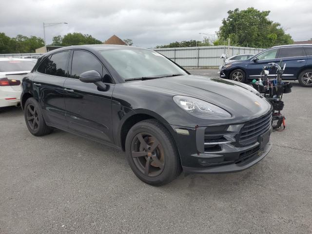 VIN WP1AA2A50LLB13357 2020 Porsche Macan no.4