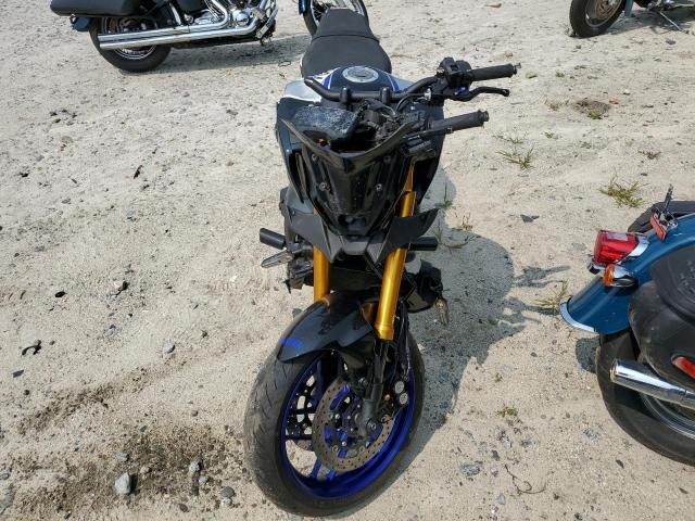 YAMAHA MT09 D 2023 blue  gas JYARN72E1PA001572 photo #3