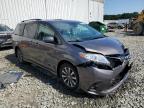 TOYOTA SIENNA LE photo