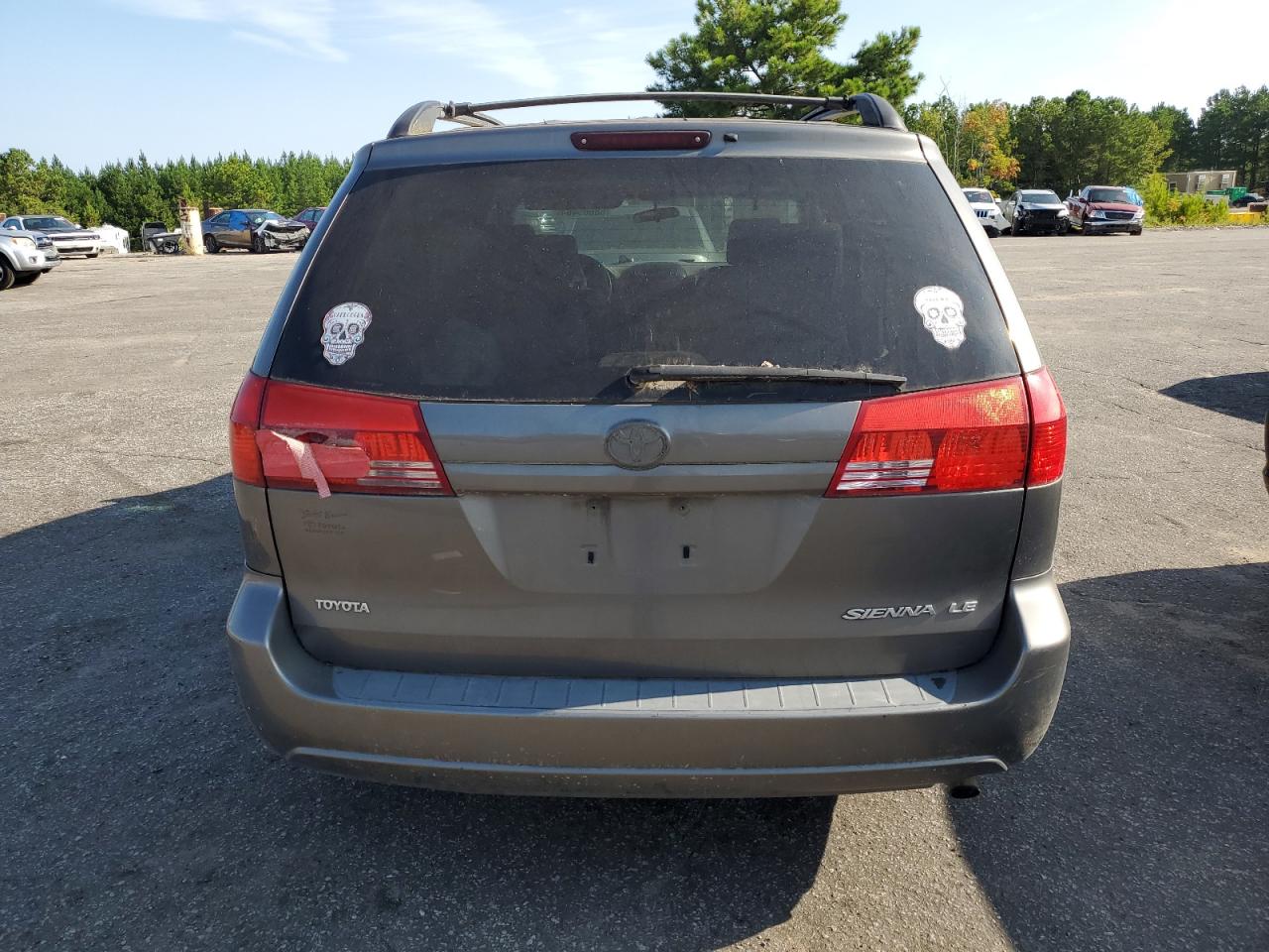 Lot #2784048476 2004 TOYOTA SIENNA CE