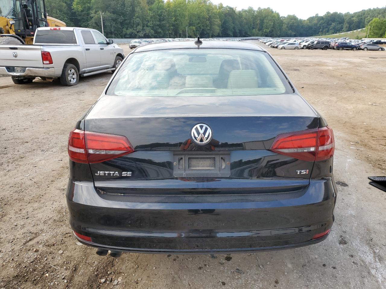 Lot #2823991167 2017 VOLKSWAGEN JETTA SE