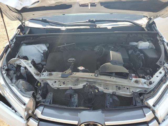 VIN 5TDJZRFH8KS577872 2019 Toyota Highlander, SE no.12