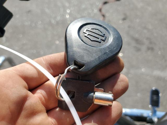 2021 HARLEY-DAVIDSON FLHX - 1HD1KBC1XMB641406