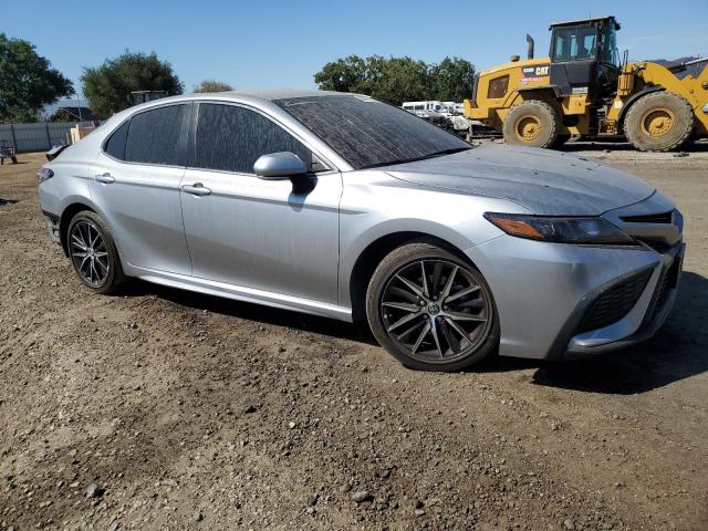 VIN 4T1G11AK2NU714631 2022 Toyota Camry, SE no.4