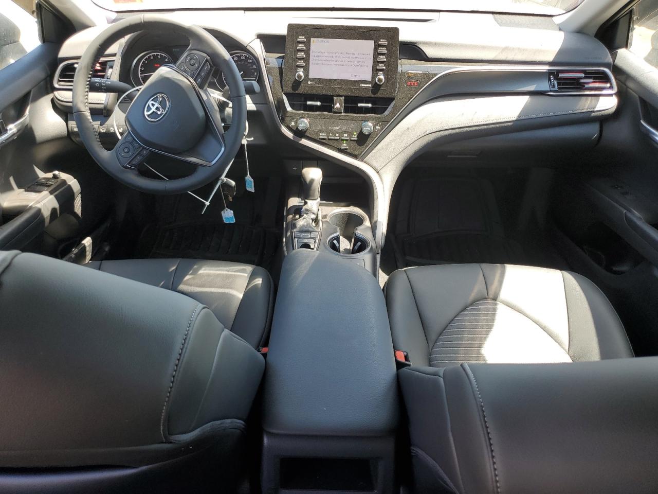 TOYOTA CAMRY SE NIGHT SHADE