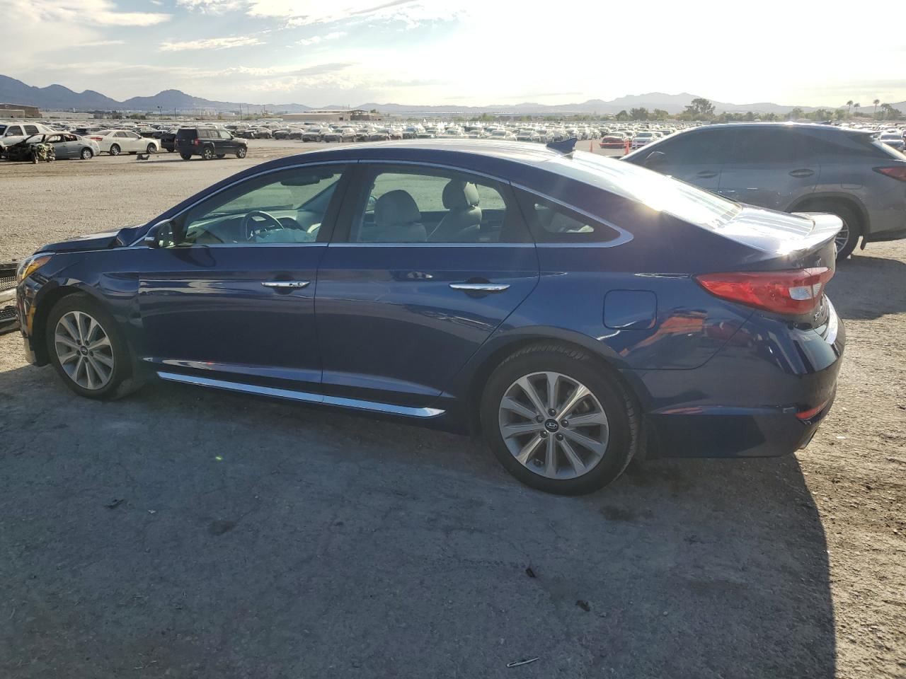 Lot #2776943561 2017 HYUNDAI SONATA SPO