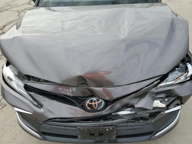 VIN 4T1F11BK2NU057582 2022 Toyota Camry, Xle no.11