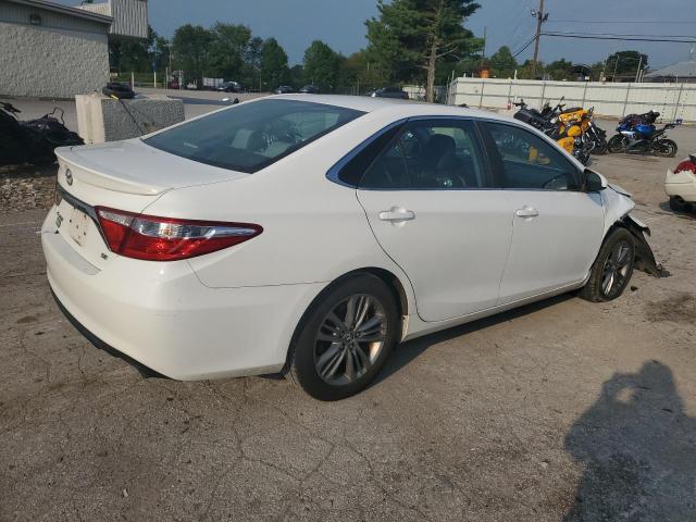 VIN 4T1BF1FK6FU073036 2015 Toyota Camry, LE no.3