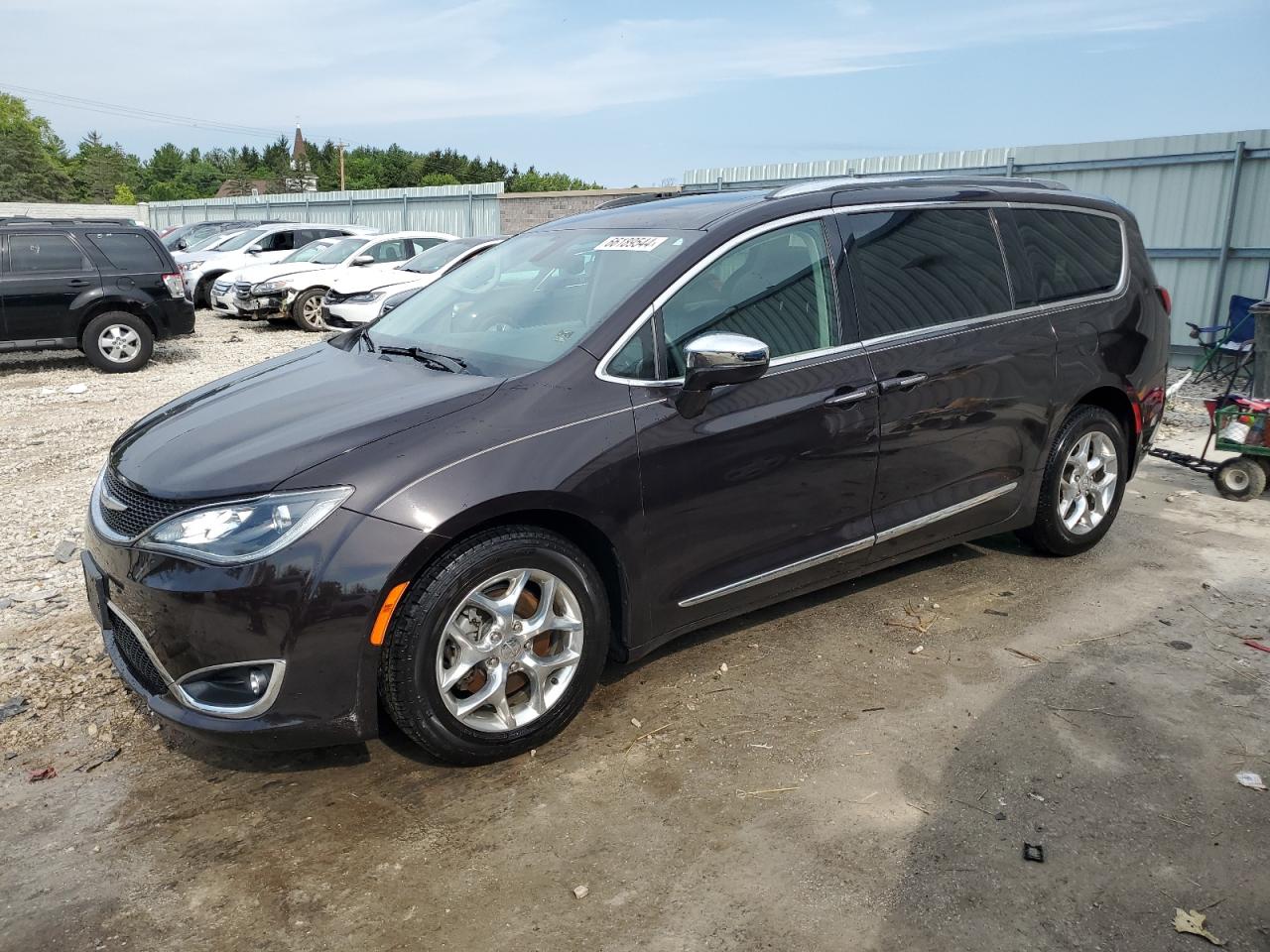 Lot #2792062248 2018 CHRYSLER PACIFICA L