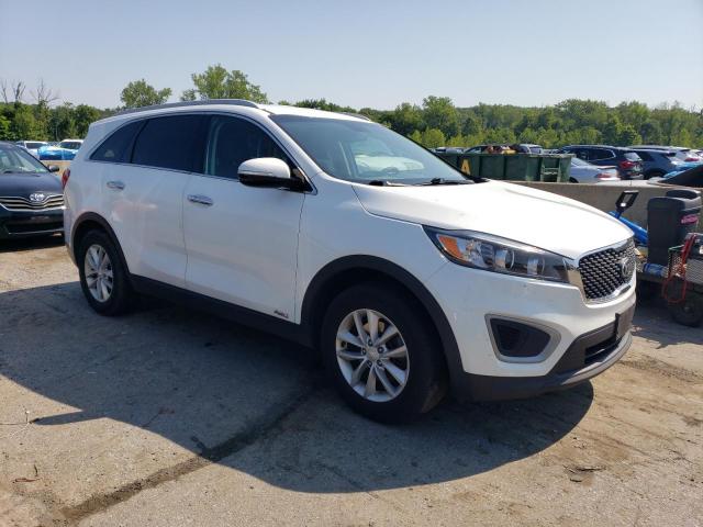 VIN 5XYPGDA31HG268765 2017 KIA Sorento, LX no.4