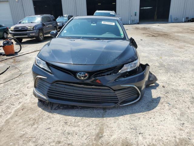 VIN 4T1C11AK8MU457911 2021 Toyota Camry, LE no.5