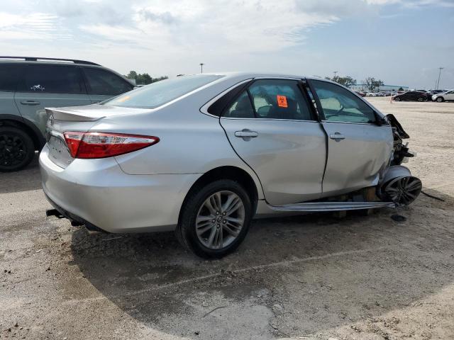 VIN 4T1BF1FK9FU114226 2015 Toyota Camry, LE no.3