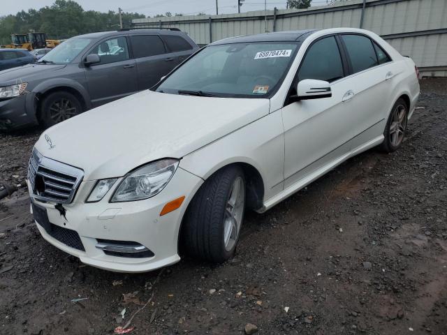 VIN WDDHF9BB4DA700811 2013 Mercedes-Benz E-Class, 5... no.1