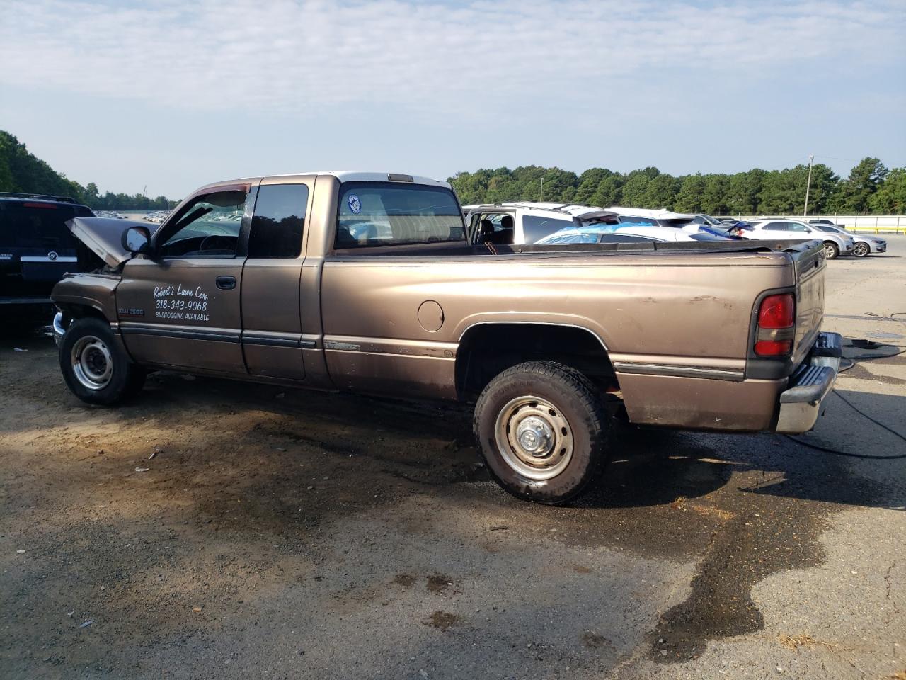 Lot #2945560243 2001 DODGE RAM 2500