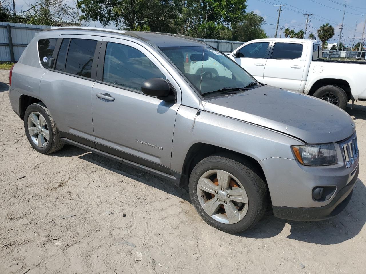 Lot #2991401851 2016 JEEP COMPASS SP