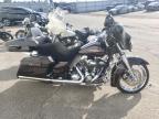 2011 HARLEY-DAVIDSON FLHX - 1HD1KB413BB674677