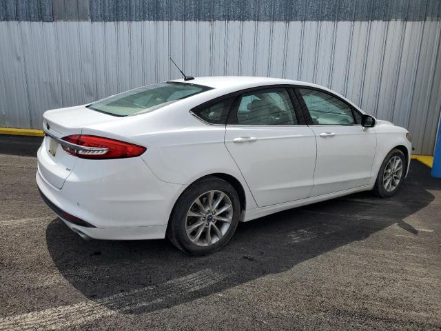 VIN 3FA6P0H72HR235458 2017 Ford Fusion, SE no.3