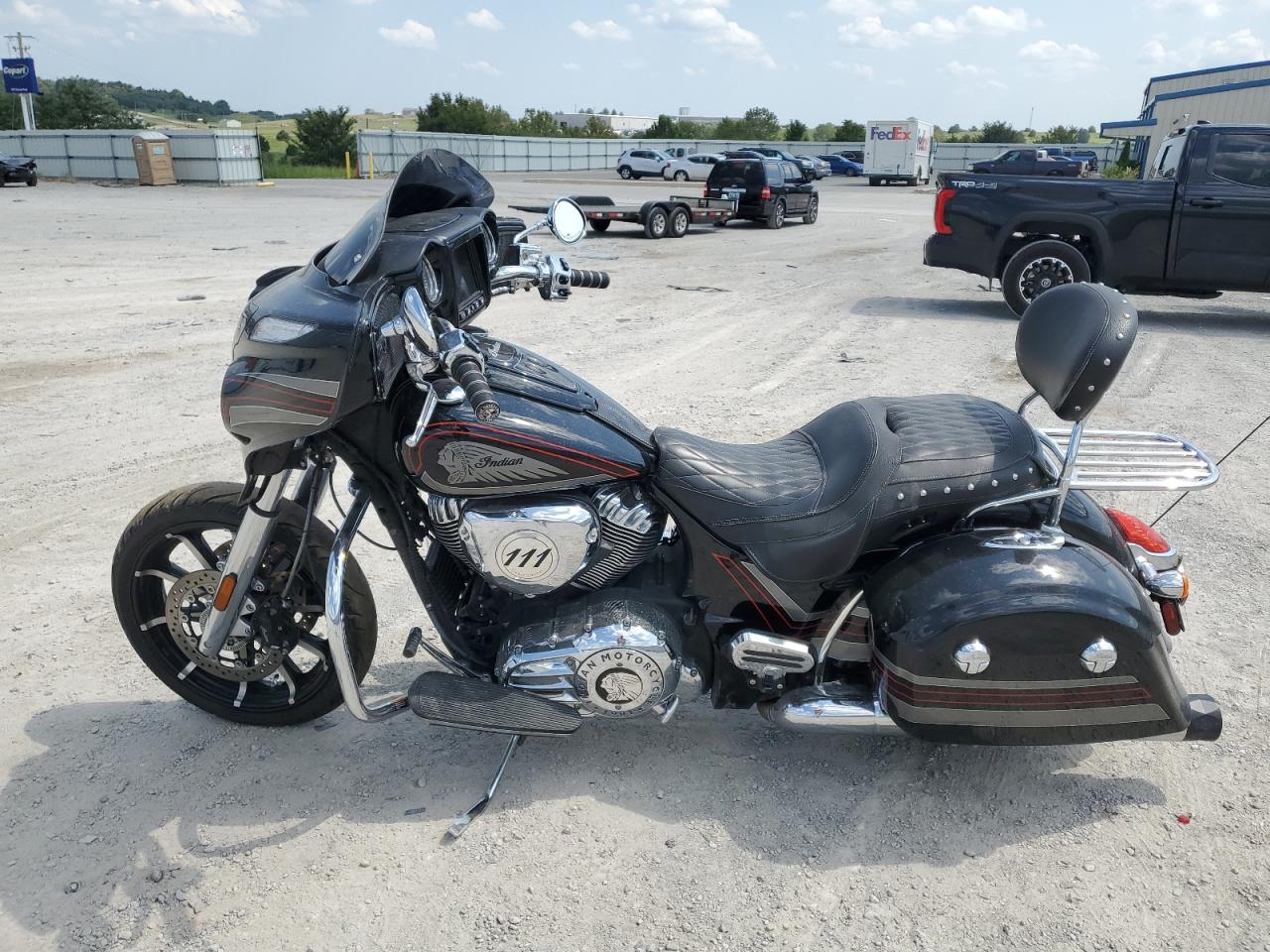 Lot #2989300075 2018 INDIAN MOTORCYCLE CO. CHIEFTAIN