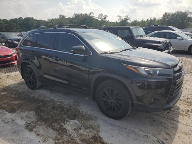 VIN 5TDKZRFHXKS551617 2019 Toyota Highlander, SE no.4