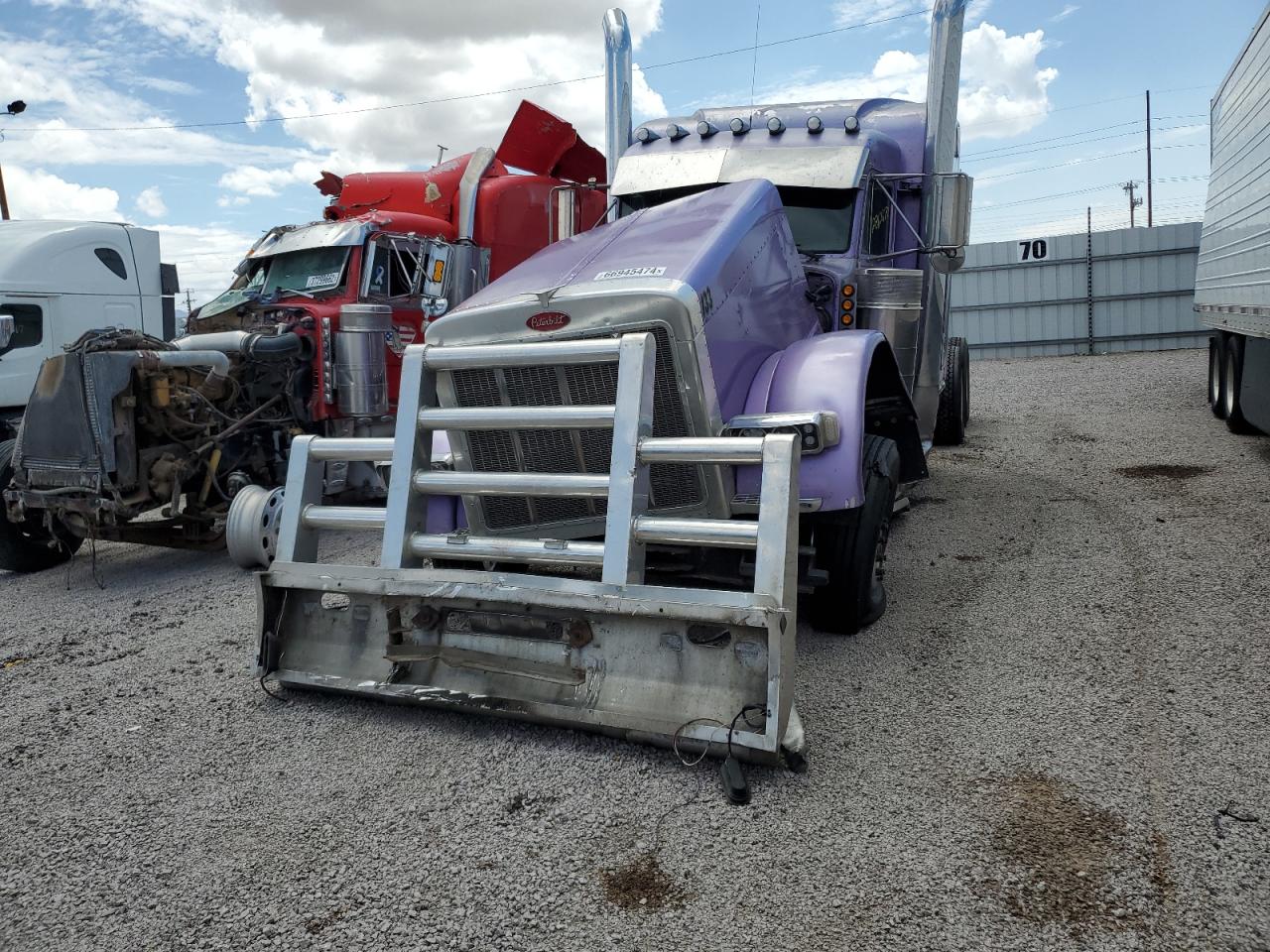 Lot #3023390256 2000 PETERBILT 379