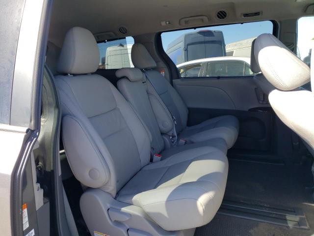 2016 TOYOTA SIENNA XLE - 5TDYK3DC0GS752551