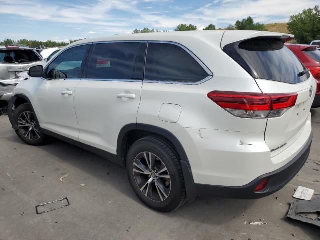 VIN 5TDBZRFH8KS731002 2019 Toyota Highlander, LE no.2